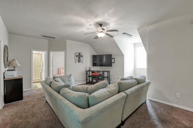 409 Ridgelake Scenic Drive, Montgomery, TX 77316