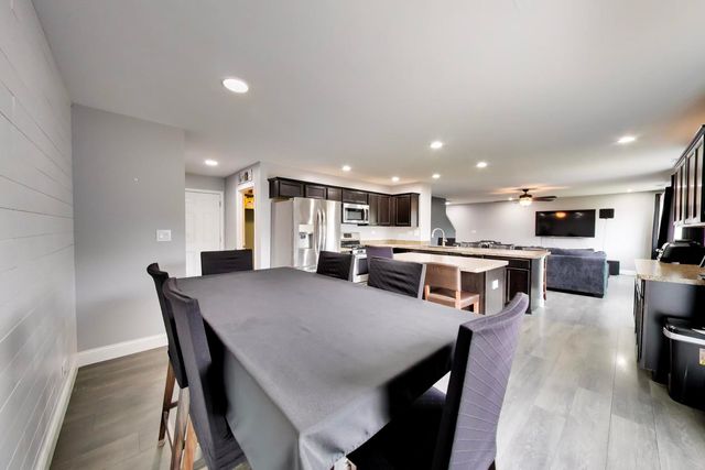 1591 Cherry Lane, Pingree Grove, IL 60140