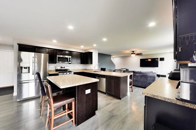 1591 Cherry Lane, Pingree Grove, IL 60140