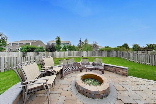 1591 Cherry Lane, Pingree Grove, IL 60140