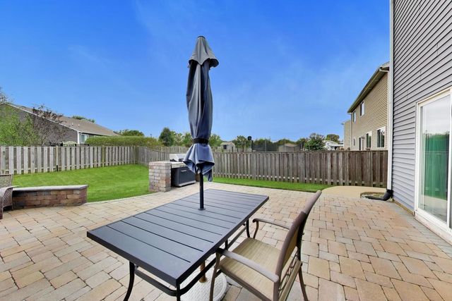 1591 Cherry Lane, Pingree Grove, IL 60140