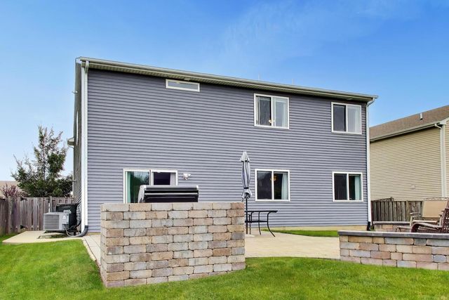 1591 Cherry Lane, Pingree Grove, IL 60140