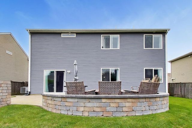 1591 Cherry Lane, Pingree Grove, IL 60140