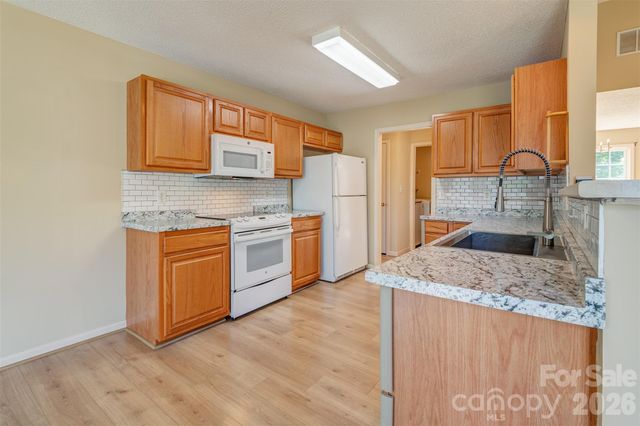 264 Cottage Ridge Road, Fletcher, NC 28732
