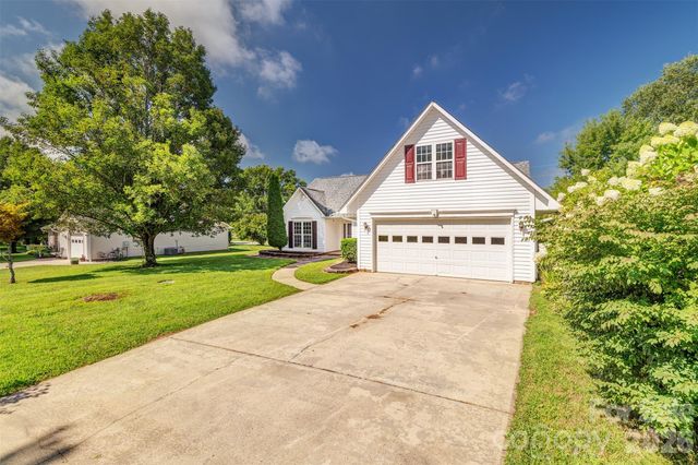 264 Cottage Ridge Road, Fletcher, NC 28732
