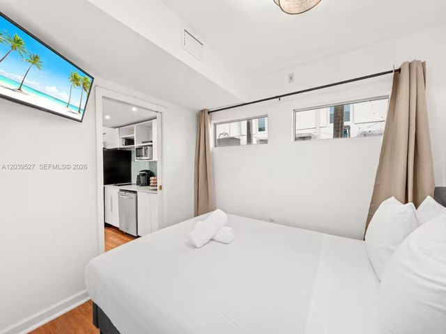 1034 Michigan Avenue E E, Miami Beach, FL 33139