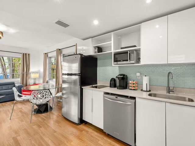 1034 Michigan Avenue E E, Miami Beach, FL 33139