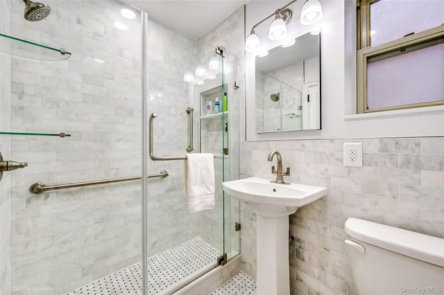 4842 44th Street 5H, Woodside, NY 11377