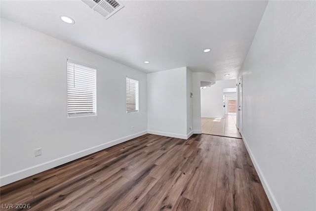 2704 Kona Crest Avenue, Henderson, NV 89052