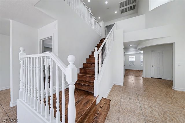 2704 Kona Crest Avenue, Henderson, NV 89052