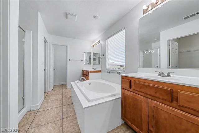 2704 Kona Crest Avenue, Henderson, NV 89052