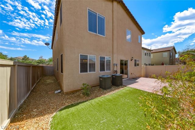 2704 Kona Crest Avenue, Henderson, NV 89052