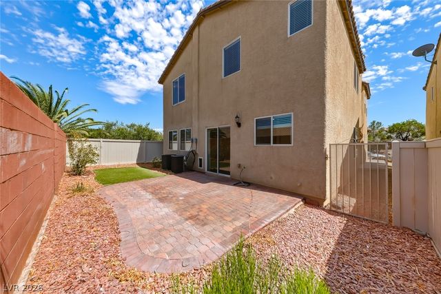 2704 Kona Crest Avenue, Henderson, NV 89052