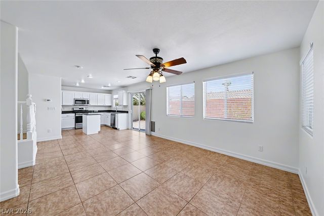2704 Kona Crest Avenue, Henderson, NV 89052
