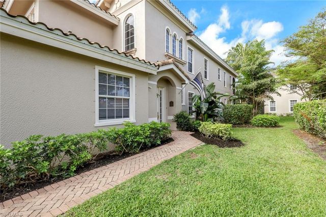 9097 Cherry Oaks TRL 202, Naples, FL 34114