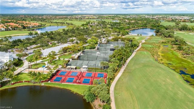 9097 Cherry Oaks TRL 202, Naples, FL 34114