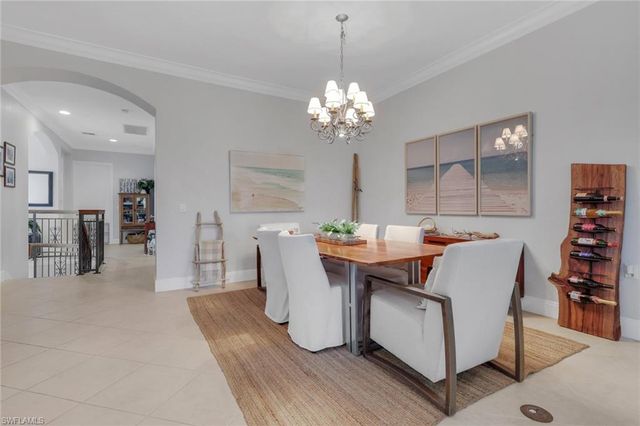 9097 Cherry Oaks TRL 202, Naples, FL 34114