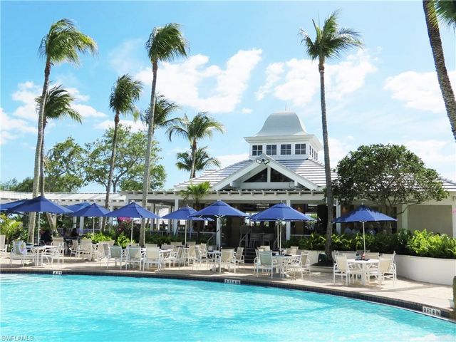 9097 Cherry Oaks TRL 202, Naples, FL 34114