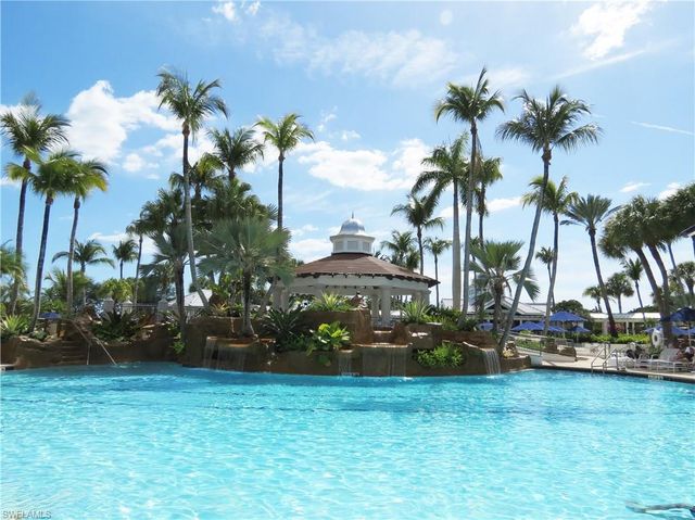 9097 Cherry Oaks TRL 202, Naples, FL 34114