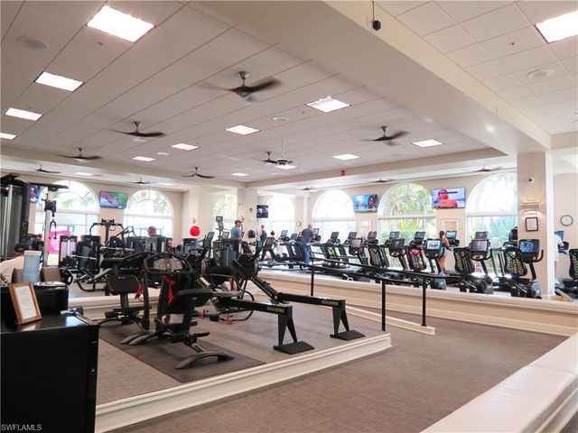 9097 Cherry Oaks TRL 202, Naples, FL 34114