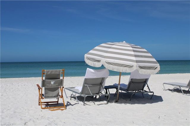 9097 Cherry Oaks TRL 202, Naples, FL 34114