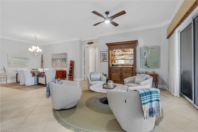 9097 Cherry Oaks TRL 202, Naples, FL 34114