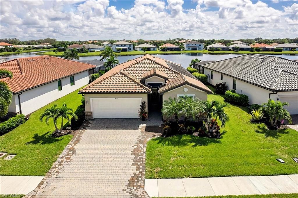 11921 Arbor Trace DR, FORT MYERS, FL 33913 — exterior