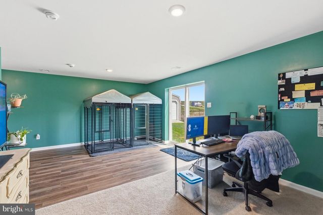 5315 VALLEY VIEW RD, Spring Grove, PA 17362