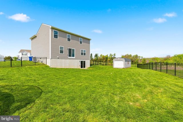 5315 VALLEY VIEW RD, Spring Grove, PA 17362