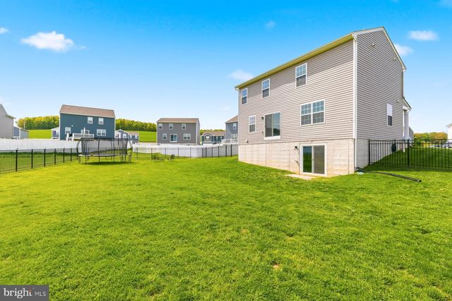 5315 VALLEY VIEW RD, Spring Grove, PA 17362