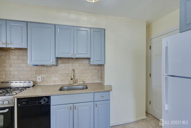 1 Coolidge Avenue, Edison, NJ 08837