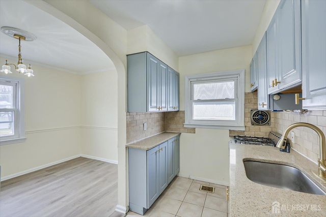 1 Coolidge Avenue, Edison, NJ 08837