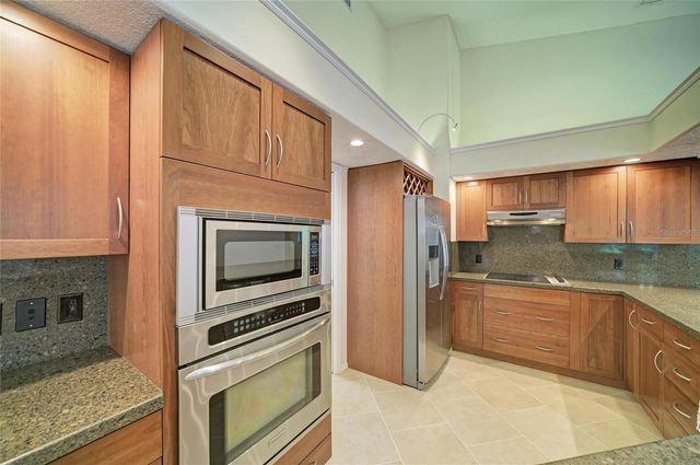 6401 KYLIE CREEK WAY, Sarasota, FL 34240