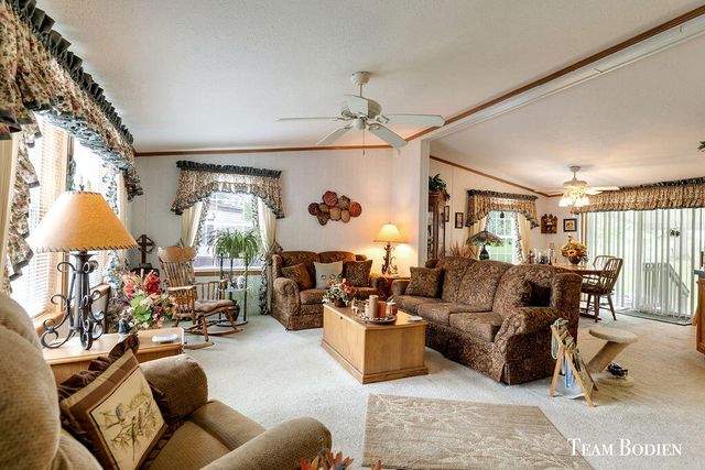5547 Seagull Drive, Belmont, MI 49306
