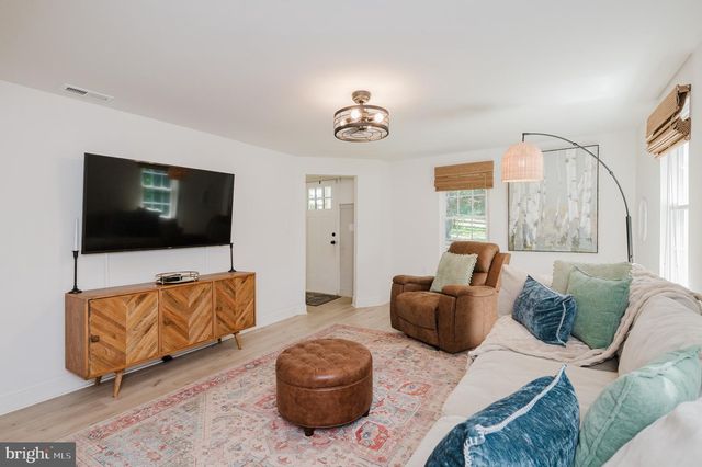 3248 CHARLES ST, Fallston, MD 21047