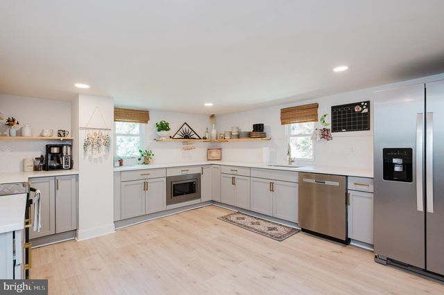 3248 CHARLES ST, Fallston, MD 21047