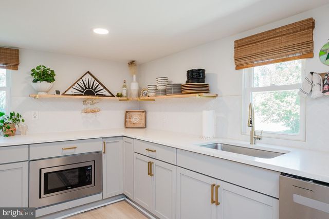 3248 CHARLES ST, Fallston, MD 21047