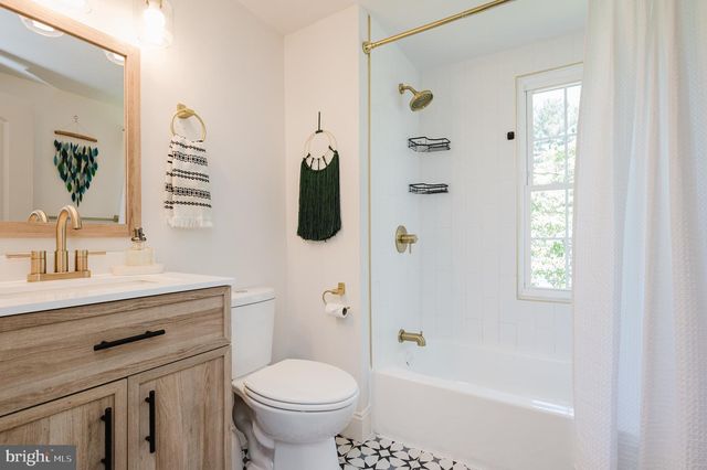 3248 CHARLES ST, Fallston, MD 21047