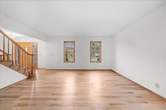 9130 Hidden Meadow Road, Woodbury, MN 55125