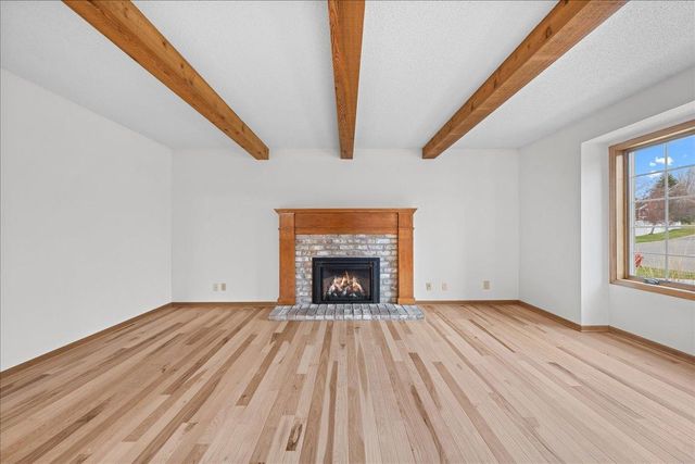 9130 Hidden Meadow Road, Woodbury, MN 55125