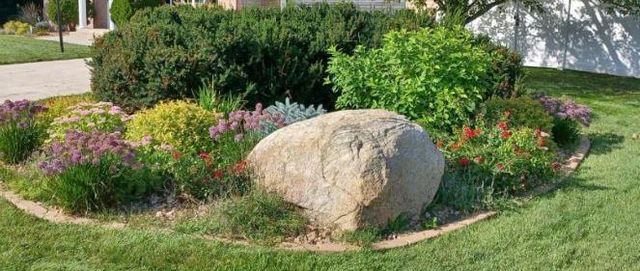 9130 Hidden Meadow Road, Woodbury, MN 55125