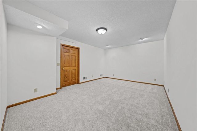 9130 Hidden Meadow Road, Woodbury, MN 55125