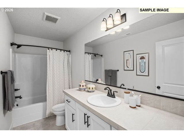 2543 Bourbon St, Forest Grove, OR 97116