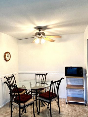310 N North Boulevard 2a, Boynton Beach, FL 33435