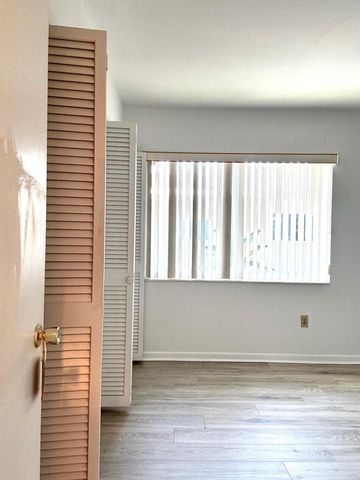 310 N North Boulevard 2a, Boynton Beach, FL 33435