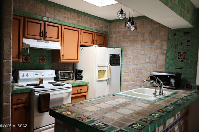 1307 S Harmon Lane, Tucson, AZ 85713