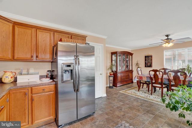 2764 SEABISCUIT ST, York, PA 17402