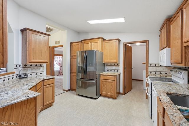 3295 Waterside Drive, Akron, OH 44319