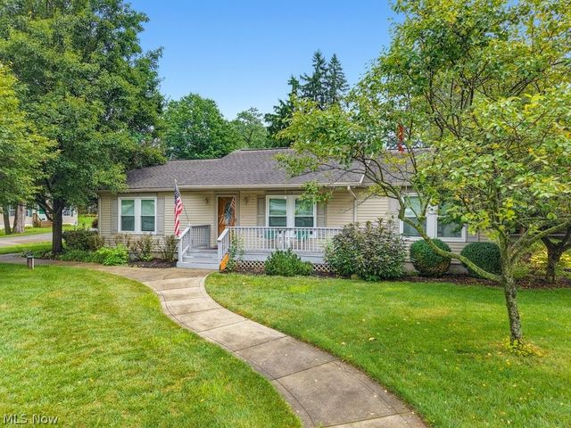 3295 Waterside Drive, Akron, OH 44319