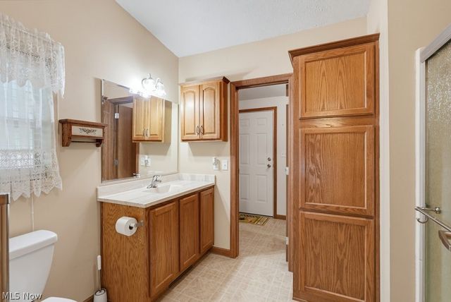 3295 Waterside Drive, Akron, OH 44319